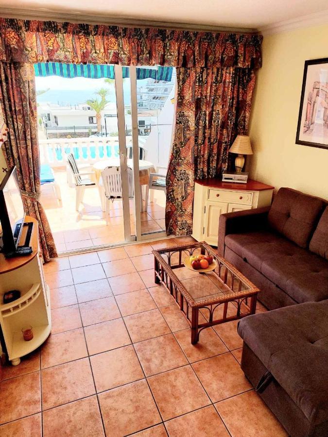 First Line Villa Floor Studio Apartment With Amazing Sea View Air Conditioned Just 50M From The Beach Costa Adeje  Exteriör bild